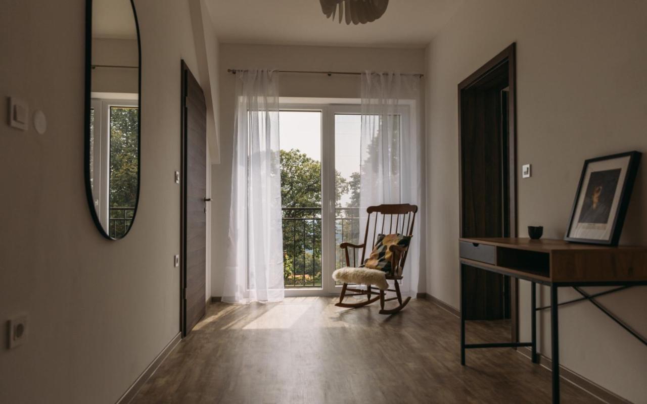Hisa Na Ravnah Hotel Pisece Exterior photo